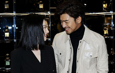 景甜陈柏霖合体现身甜笑对视,有点甜!